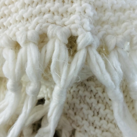 Michael Kors One Piece Ivory Knit HAT with Attached Head SCARF Wrap Neck Warmer - Picture 5 of 7